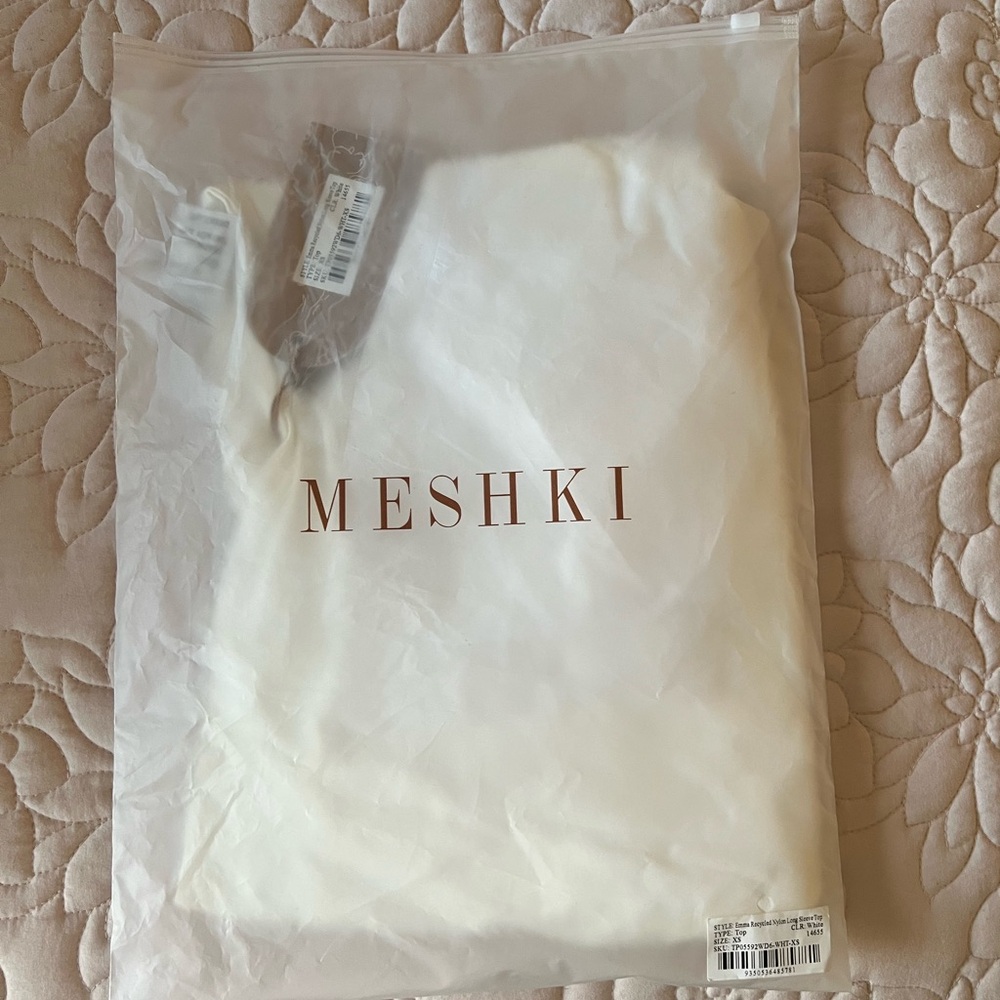 Meshki Emma top in white - Picture 2 of 5